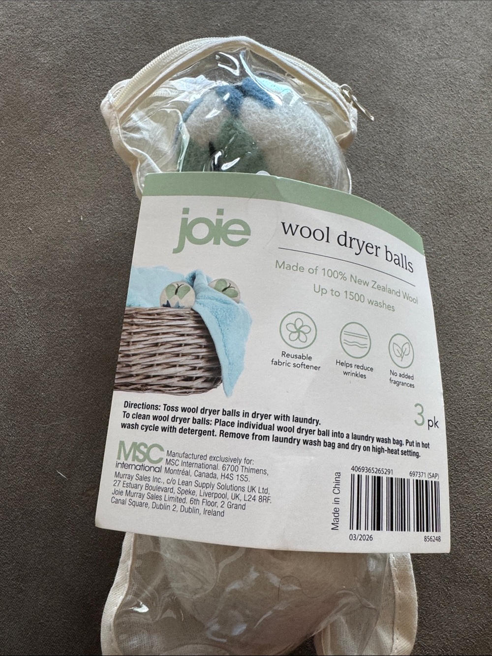 Wool dryer balls